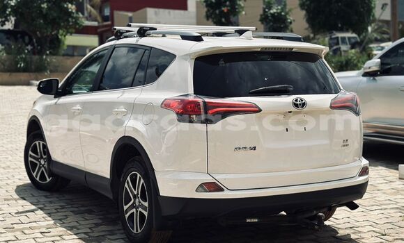 Buy Import Toyota RAV4 White Car in Dakar in Dakar Buy Import Toyota RAV4 White Car in Dakar in Dakar