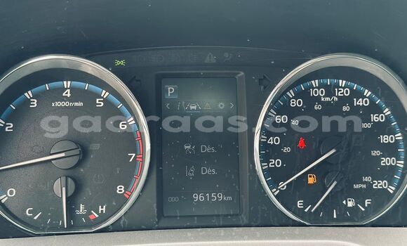 Buy Import Toyota RAV4 White Car in Dakar in Dakar Buy Import Toyota RAV4 White Car in Dakar in Dakar