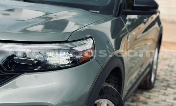 Buy Import Ford Explorer Silver Car in Dakar in Dakar Buy Import Ford Explorer Silver Car in Dakar in Dakar