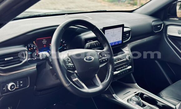 Buy Import Ford Explorer Silver Car in Dakar in Dakar Buy Import Ford Explorer Silver Car in Dakar in Dakar