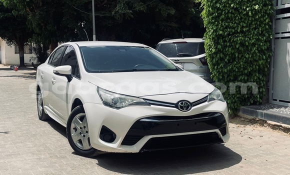 Acheter Occasion Voiture Toyota Avensis Blanc à Dakar, Dakar