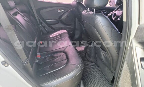 Dieundeu Occasion Hyundai Tucson White Auto in Dakar in Dakar Dieundeu Occasion Hyundai Tucson White Auto in Dakar in Dakar