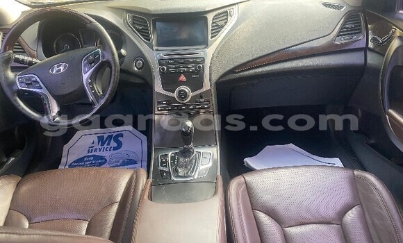 Buy Used Hyundai Grandeur Silver Car in Dakar in Dakar Buy Used Hyundai Grandeur Silver Car in Dakar in Dakar