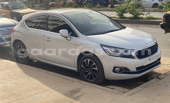 Acheter Import Voiture Citroen DS4 Blanc à Dakar, Dakar