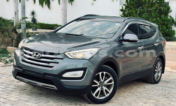 Dieundeu Imported Hyundai Santa Fe Silver Auto in Dakar in Dakar Dieundeu Imported Hyundai Santa Fe Silver Auto in Dakar in Dakar