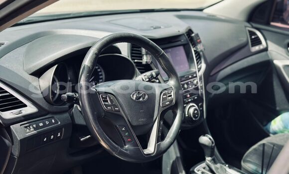 Buy Import Hyundai Santa Fe Silver Car in Dakar in Dakar Buy Import Hyundai Santa Fe Silver Car in Dakar in Dakar