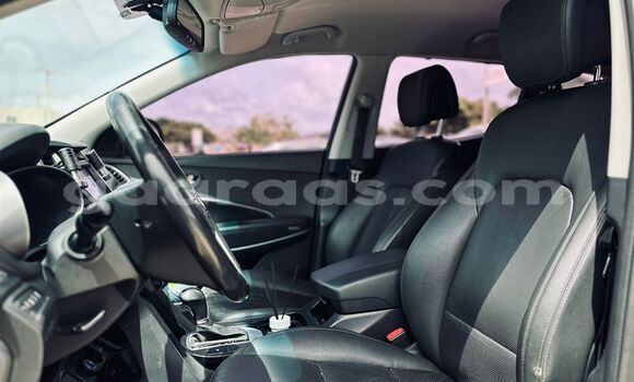 Buy Import Hyundai Santa Fe Silver Car in Dakar in Dakar Buy Import Hyundai Santa Fe Silver Car in Dakar in Dakar