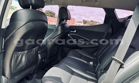 Buy Import Hyundai Santa Fe Silver Car in Dakar in Dakar Buy Import Hyundai Santa Fe Silver Car in Dakar in Dakar