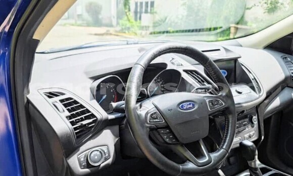 Acheter Occasion Voiture Ford Escape Bleu à Dakar, Dakar Acheter Occasion Voiture Ford Escape Bleu à Dakar, Dakar