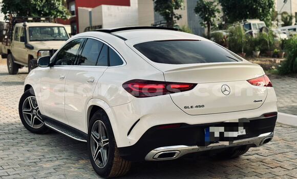Buy Import Mercedes‒Benz GLE White Car in Dakar in Dakar Buy Import Mercedes‒Benz GLE White Car in Dakar in Dakar