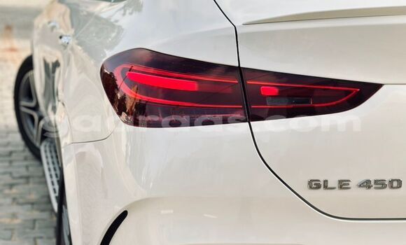 Buy Import Mercedes‒Benz GLE White Car in Dakar in Dakar Buy Import Mercedes‒Benz GLE White Car in Dakar in Dakar