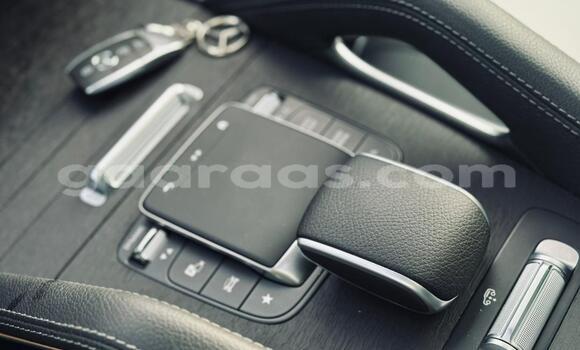 Buy Import Mercedes‒Benz GLE White Car in Dakar in Dakar Buy Import Mercedes‒Benz GLE White Car in Dakar in Dakar