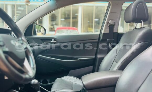 Acheter Occasion Voiture Hyundai Tucson Noir à Dakar, Dakar Acheter Occasion Voiture Hyundai Tucson Noir à Dakar, Dakar