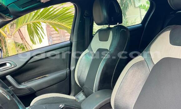 Acheter Occasion Voiture Citroen DS4 Bleu à Dakar, Dakar Acheter Occasion Voiture Citroen DS4 Bleu à Dakar, Dakar