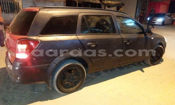 Dieundeu Occasion Opel Astra Blue Auto in Dakar in Dakar Dieundeu Occasion Opel Astra Blue Auto in Dakar in Dakar