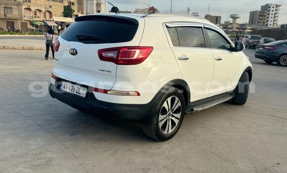 Acheter Occasion Voiture Kia Sportage Blanc à Dakar, Dakar Acheter Occasion Voiture Kia Sportage Blanc à Dakar, Dakar