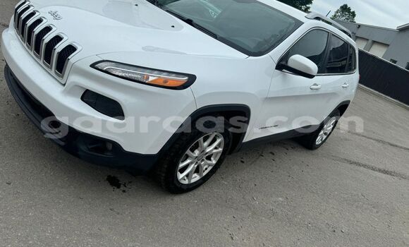 Acheter Import Voiture Jeep Cherokee Blanc à Dakar, Dakar Acheter Import Voiture Jeep Cherokee Blanc à Dakar, Dakar