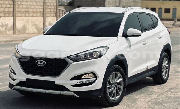 Acheter Import Voiture Hyundai Tucson Blanc à Dakar, Dakar