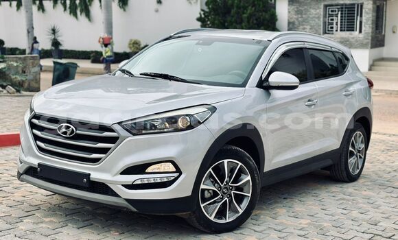 Buy Import Hyundai Tucson White Car in Dakar in Dakar Buy Import Hyundai Tucson White Car in Dakar in Dakar