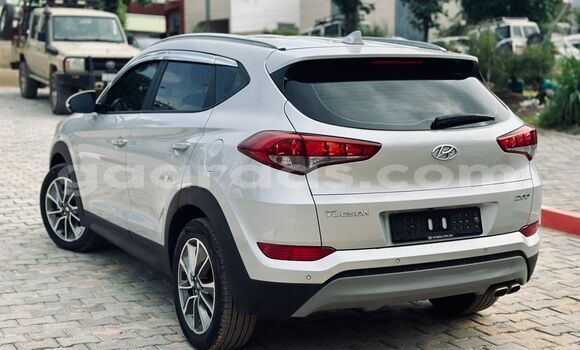 Buy Import Hyundai Tucson White Car in Dakar in Dakar Buy Import Hyundai Tucson White Car in Dakar in Dakar