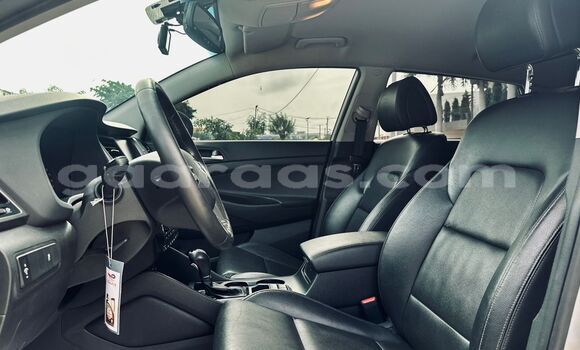 Buy Import Hyundai Tucson White Car in Dakar in Dakar Buy Import Hyundai Tucson White Car in Dakar in Dakar