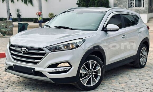 Buy Import Hyundai Tucson Silver Car in Dakar in Dakar Buy Import Hyundai Tucson Silver Car in Dakar in Dakar