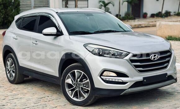 Buy Import Hyundai Tucson Silver Car in Dakar in Dakar Buy Import Hyundai Tucson Silver Car in Dakar in Dakar