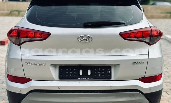 Buy Import Hyundai Tucson Silver Car in Dakar in Dakar Buy Import Hyundai Tucson Silver Car in Dakar in Dakar