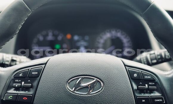 Buy Import Hyundai Tucson Silver Car in Dakar in Dakar Buy Import Hyundai Tucson Silver Car in Dakar in Dakar