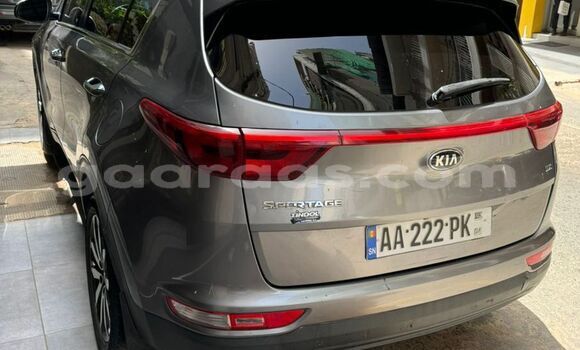 Dieundeu Occasion Kia Sportage Silver Auto in Dakar in Dakar Dieundeu Occasion Kia Sportage Silver Auto in Dakar in Dakar
