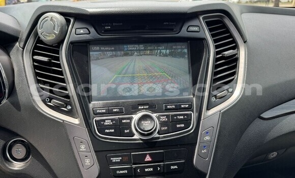 Buy Used Hyundai Santa Fe Other Car in Dakar in Dakar Buy Used Hyundai Santa Fe Other Car in Dakar in Dakar