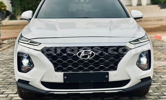 Acheter Import Voiture Hyundai Santa Fe Blanc à Dakar, Dakar