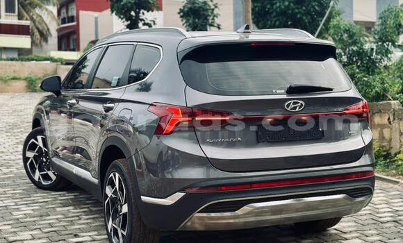 Buy Import Hyundai Santa Fe Silver Car in Dakar in Dakar Buy Import Hyundai Santa Fe Silver Car in Dakar in Dakar