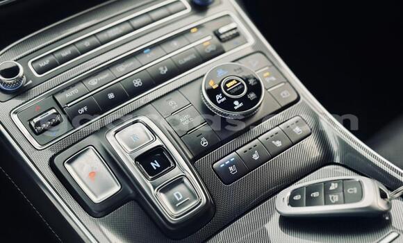 Buy Import Hyundai Santa Fe Silver Car in Dakar in Dakar Buy Import Hyundai Santa Fe Silver Car in Dakar in Dakar