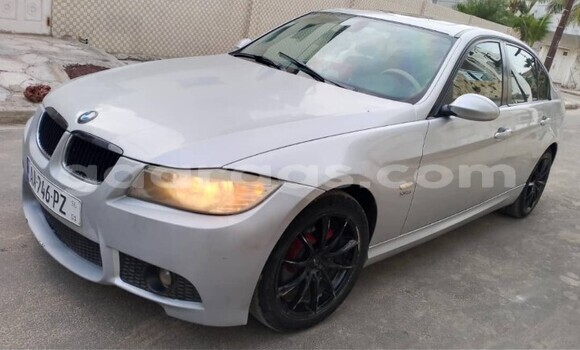 Dieundeu Occasion BMW 3–Series Silver Auto in Dakar in Dakar Dieundeu Occasion BMW 3–Series Silver Auto in Dakar in Dakar