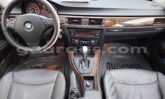 Dieundeu Occasion BMW 3–Series Silver Auto in Dakar in Dakar Dieundeu Occasion BMW 3–Series Silver Auto in Dakar in Dakar