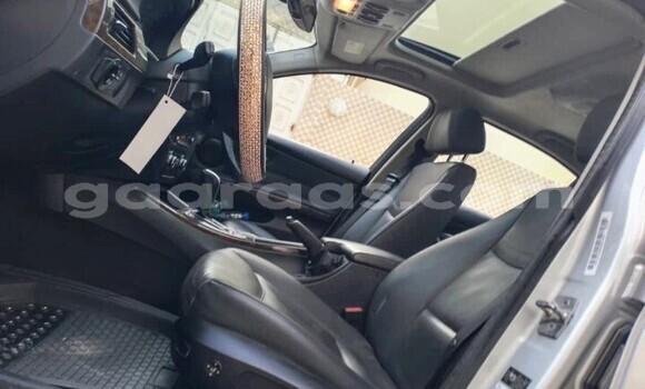 Dieundeu Occasion BMW 3–Series Silver Auto in Dakar in Dakar Dieundeu Occasion BMW 3–Series Silver Auto in Dakar in Dakar