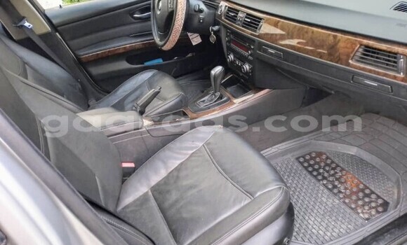 Dieundeu Occasion BMW 3–Series Silver Auto in Dakar in Dakar Dieundeu Occasion BMW 3–Series Silver Auto in Dakar in Dakar