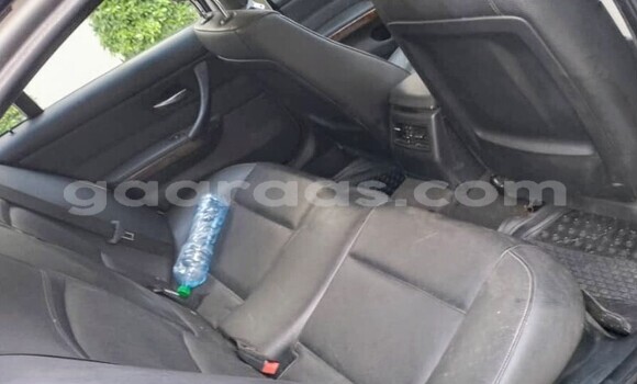 Dieundeu Occasion BMW 3–Series Silver Auto in Dakar in Dakar Dieundeu Occasion BMW 3–Series Silver Auto in Dakar in Dakar