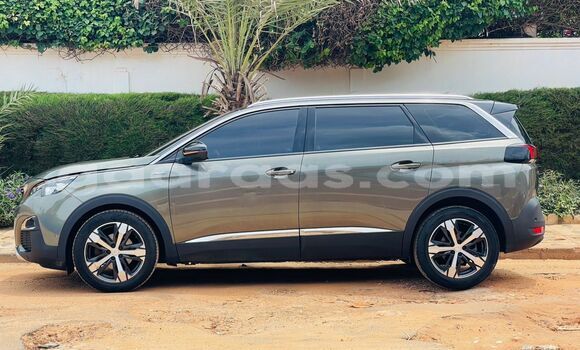 Buy Import Peugeot 5008 Silver Car in Dakar in Dakar Buy Import Peugeot 5008 Silver Car in Dakar in Dakar