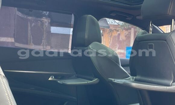 Buy Import Peugeot 5008 Silver Car in Dakar in Dakar Buy Import Peugeot 5008 Silver Car in Dakar in Dakar