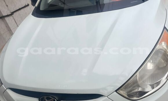 Dieundeu Occasion Hyundai Tucson Blue Auto in Dakar in Dakar Dieundeu Occasion Hyundai Tucson Blue Auto in Dakar in Dakar