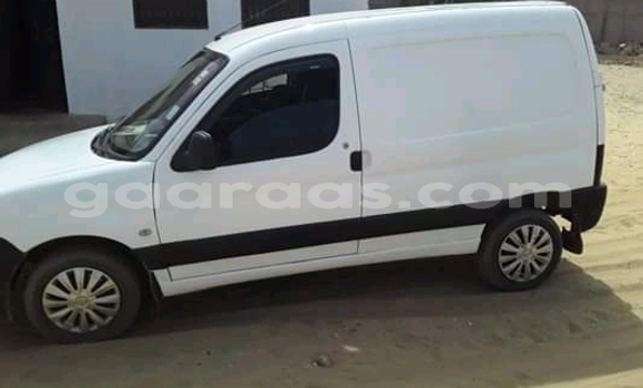 Dieundeu Occasion Citroen C4 White Auto in Dakar in Dakar Dieundeu Occasion Citroen C4 White Auto in Dakar in Dakar