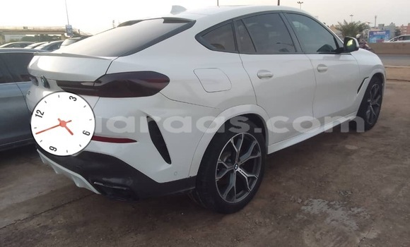 Acheter Occasion Voiture BMW X6 Blanc à Dakar, Dakar Acheter Occasion Voiture BMW X6 Blanc à Dakar, Dakar