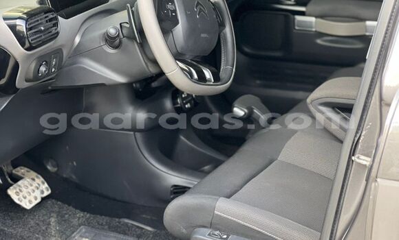 Dieundeu Occasion Citroen C4 Cactus Black Auto in Dakar in Dakar Dieundeu Occasion Citroen C4 Cactus Black Auto in Dakar in Dakar