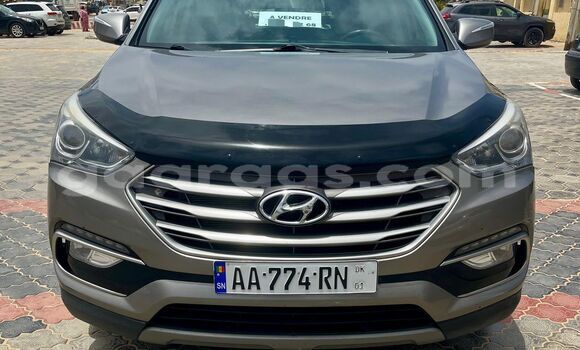 Buy Used Hyundai Santa Fe Silver Car in Dakar in Dakar Buy Used Hyundai Santa Fe Silver Car in Dakar in Dakar