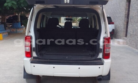 Dieundeu Occasion Dodge Nitro White Auto in Dakar in Dakar Dieundeu Occasion Dodge Nitro White Auto in Dakar in Dakar