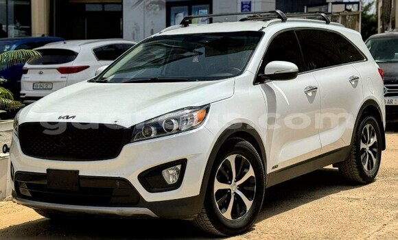 Acheter Occasion Voiture Kia Sorento Blanc à Dakar, Dakar Acheter Occasion Voiture Kia Sorento Blanc à Dakar, Dakar