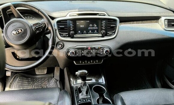 Acheter Occasion Voiture Kia Sorento Blanc à Dakar, Dakar Acheter Occasion Voiture Kia Sorento Blanc à Dakar, Dakar