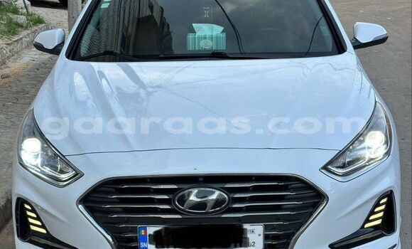 Acheter Occasion Voiture Hyundai Sonata Blanc à Dakar, Dakar Acheter Occasion Voiture Hyundai Sonata Blanc à Dakar, Dakar